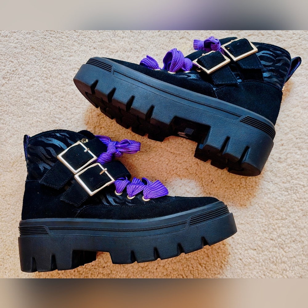 NWOB Keds x Monster High Clawdeen Wolf Soho Black Suede Boots.